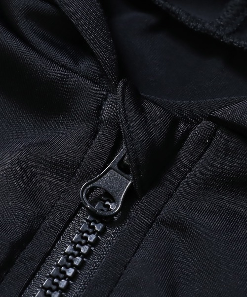 devirock（デビロック）の「UVカット フード付き 長袖ジップラッシュガード（ラッシュガード・キッズ・ホワイト/ブラック/その他3/その他4・110cm/100cm/120cm/130cm/140cm/150cm/160cm）」の10枚目の写真