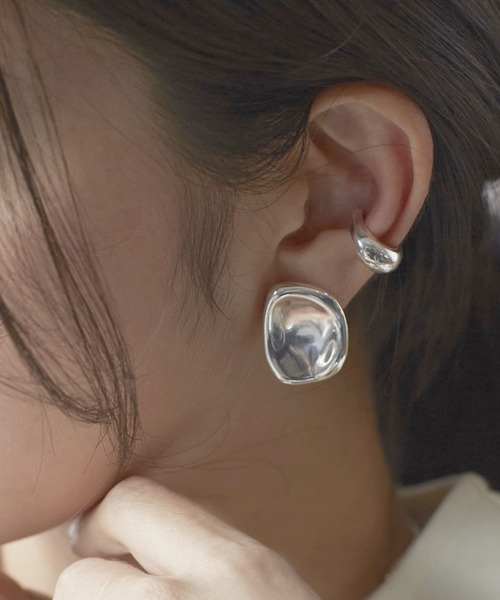 Nothing And Others(ナッシングアンドアザーズ)の「「Nothing And Others/ナッシングアンドアザーズ」Bumpmotif Earring(イヤリング・レディース・シルバー/ゴールド・FREE)」の8枚目の写真