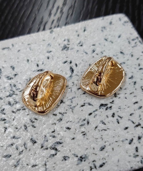 Nothing And Others(ナッシングアンドアザーズ)の「「Nothing And Others/ナッシングアンドアザーズ」Bumpmotif Earring(イヤリング・レディース・シルバー/ゴールド・FREE)」の17枚目の写真