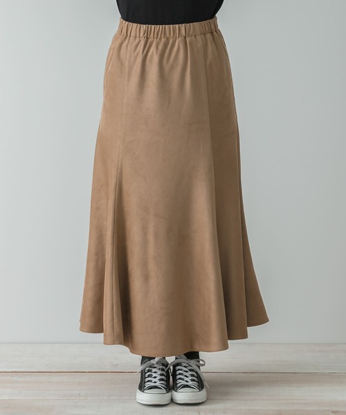 URBAN RESEARCH Sonny Label（アーバンリサーチサニーレーベル）の「スエードマーメイドスカート（スカート・レディース・チャコールグレー/アイボリー/キャメル・38/36）」の11枚目の写真