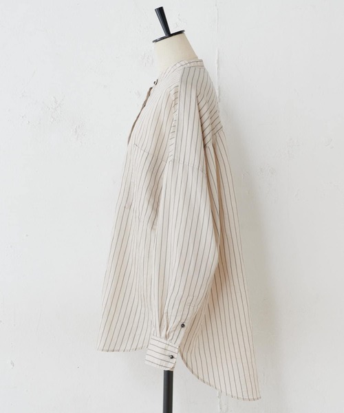 BEARDSLEY（ビアズリー）の「トルコのインポート素材を使ったストライプポケットシャツ（シャツ/ブラウス・レディース・ベージュ/グリーン・FREE）」の3枚目の写真