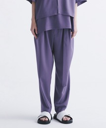 22-SS-008　ベルト付きテーパードパンツ