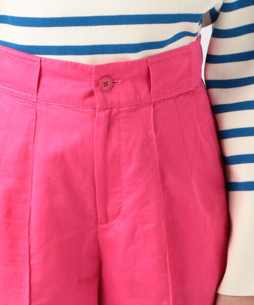 TOMORROWLAND （トゥモローランド）の「コットンリネンツイル ワンタックワイドパンツ（その他パンツ・レディース・ホワイト/ピンク/ブルー/ボルドー・36/34/32）」の8枚目の写真