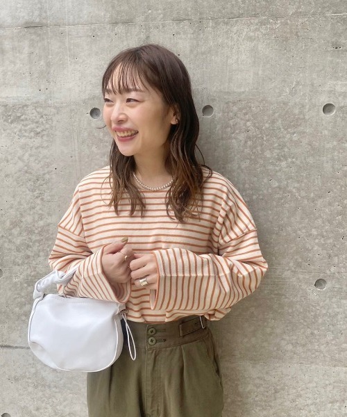 flower(フラワー)の「レインボーボーダートップ(Tシャツ/カットソー・レディース・ベージュ/ネイビー/カーキ/ピンク/オレンジ・FREE)」の15枚目の写真