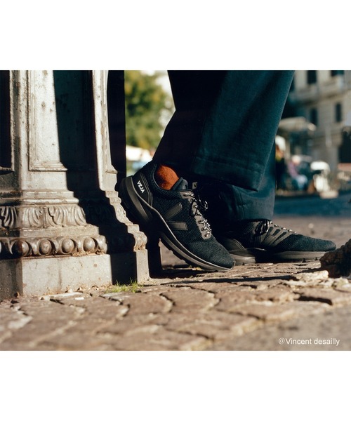 VEJA（ヴェジャ）の「VEJA / “MARLIN” ランニングシューズ スニーカー