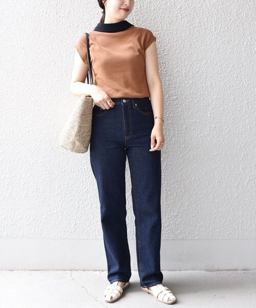 SHIPS（シップス）の「*〈手洗い可能/UVカット/接触冷感〉パールモチーフボウタイニット ボーダー/ソリッド◆（ニット/セーター・レディース・ブラック/ネイビー/オフホワイト/ダークグレー/ブラウン/ブラック系・ONE SIZE）」の17枚目の写真