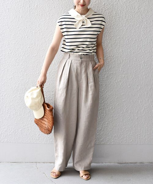 SHIPS（シップス）の「*〈手洗い可能/UVカット/接触冷感〉パールモチーフボウタイニット ボーダー/ソリッド◆（ニット/セーター・レディース・ブラック/ネイビー/オフホワイト/ダークグレー/ブラウン/ブラック系・ONE SIZE）」の10枚目の写真