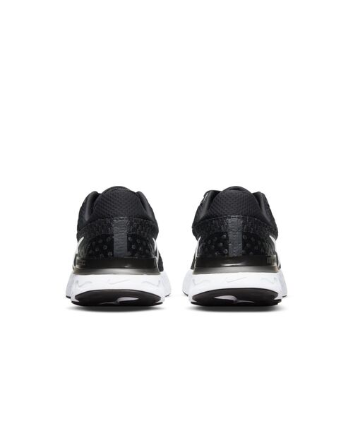 NIKE(ナイキ)の「ナイキ リアクト インフィニティ ラン フライニット 3 ウィメンズ ロード ランニングシューズ / Nike React Infinity Run Flyknit 3 Women's Road Running Shoes(スニーカー・レディース・ブラック系その他2/ブラック・22.5/23.5/25.5/26/25/23/26.5/24.5/24)」の6枚目の写真