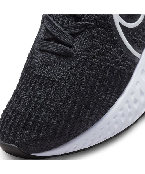 NIKE(ナイキ)の「ナイキ リアクト インフィニティ ラン フライニット 3 ウィメンズ ロード ランニングシューズ / Nike React Infinity Run Flyknit 3 Women's Road Running Shoes(スニーカー・レディース・ブラック系その他2/ブラック・22.5/23.5/25.5/26/25/23/26.5/24.5/24)」の8枚目の写真