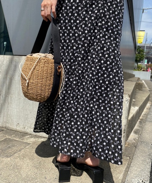 one after another NICE CLAUP(ワンアフターアナザーナイスクラップ)の「flower刺しゅうワンピ(ワンピース・レディース・ブラック/ピンク/アイボリー・FREE)」の7枚目の写真