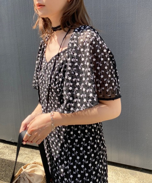 one after another NICE CLAUP(ワンアフターアナザーナイスクラップ)の「flower刺しゅうワンピ(ワンピース・レディース・ブラック/ピンク/アイボリー・FREE)」の16枚目の写真