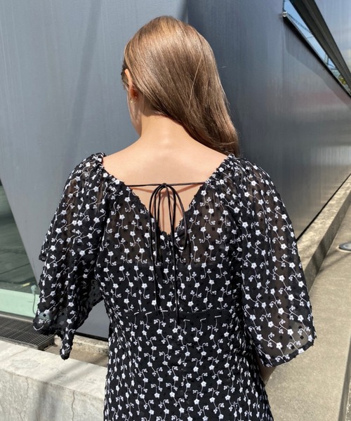 one after another NICE CLAUP(ワンアフターアナザーナイスクラップ)の「flower刺しゅうワンピ(ワンピース・レディース・ブラック/ピンク/アイボリー・FREE)」の9枚目の写真