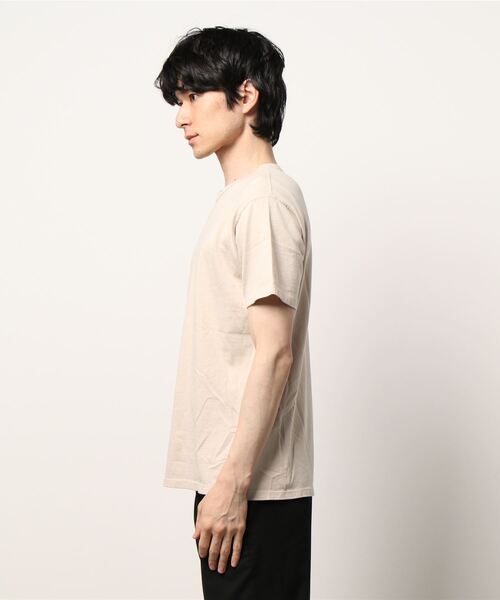 alvana（アルヴァナ）の「alvana | 〈別注〉天竺 クルーネックTシャツ MEN（Tシャツ/カットソー・メンズ・ホワイト/ベージュ/ブラック・2/3）」の5枚目の写真