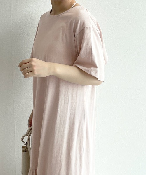 w closet(ダブルクローゼット)の「バックオープンティアードカットワンピース(ワンピース・レディース・グレイッシュベージュ/スミクロ/マスタード・FREE)」の5枚目の写真