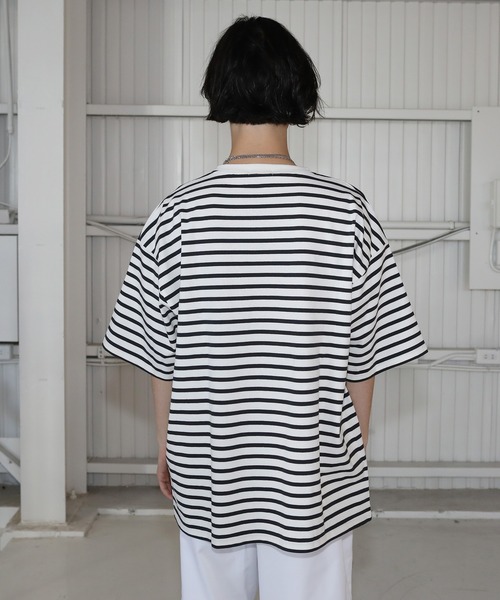 MSG（エムエスジー）の「Buyer's Select/オーバーサイズ5分袖ボーダー Tシャツ マルチボーダー（Tシャツ/カットソー・メンズ・イエロー系/ネイビー系1/ベージュ系1/ホワイト/ブラック/ブラック系1/ブラック系/ホワイト系1/チャコール/グリーン/グリーン系/ホワイト系/オレンジ系/ネイビー・L/XL/M）」の19枚目の写真