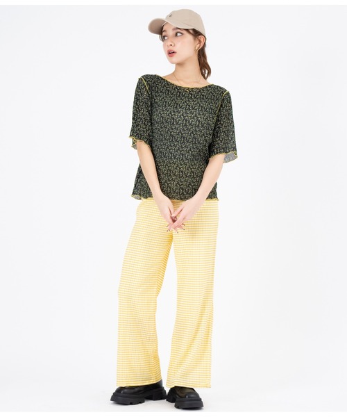 CHILLE（チル）の「小花柄メローシアートップスTシャツ（Tシャツ/カットソー・レディース・ブラック/ブラウン・FREE）」の18枚目の写真