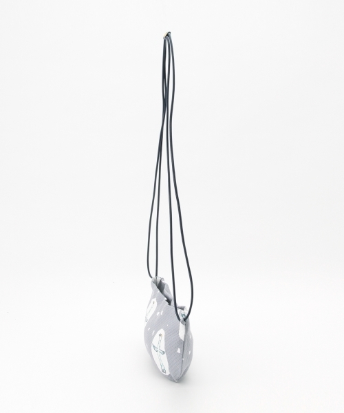 Ray BEAMS(レイビームス)の「●ミナ ペルホネン / coupe bag "cross bird"(ショルダーバッグ・レディース・グレー/ネイビー・ONE SIZE)」の10枚目の写真