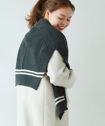 ラインショルダーマフラー