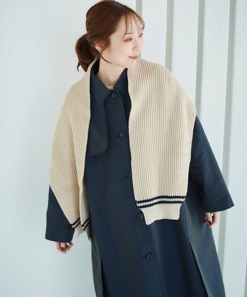 le.coeur blanc（ルクールブラン）の「ラインショルダーマフラー（マフラー・レディース・ベージュ/チャコールグレー・FREE）」の19枚目の写真