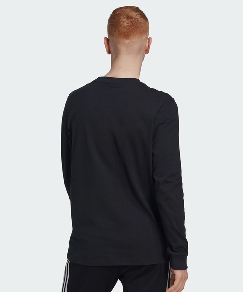 adidas（アディダス）の「グラフィック ファン 長袖Tシャツ