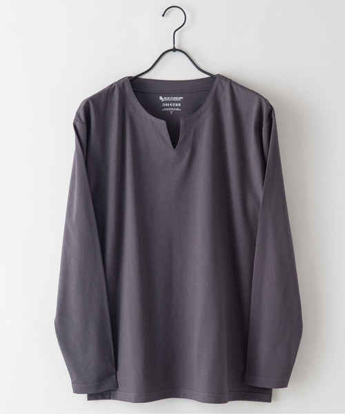 Blue Standard (ブルースタンダード)の「【Blue Standard/ブルースタンダード】ZEROSTAIN ゼロステイン 汗染みの目立ちにくいTシャツ UVカット 撥水性 汚れが付きにくい キーネックロンT(Tシャツ/カットソー・メンズ・ホワイト/チャコールグレー/ブラック/杢グレー/ダークブルー・MEDIUM/LARGE/X-LARGE)」の19枚目の写真