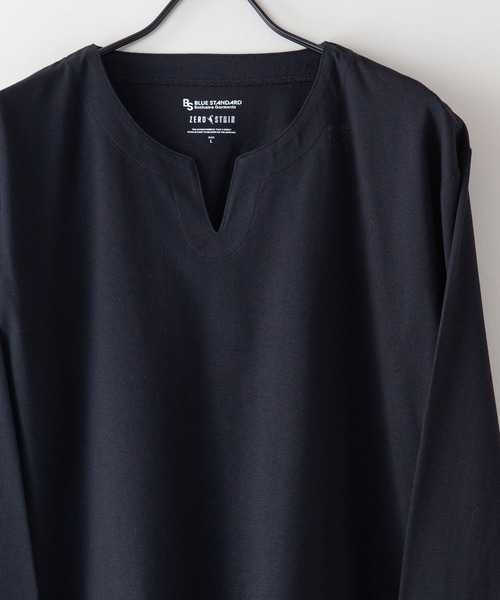 Blue Standard (ブルースタンダード)の「【Blue Standard/ブルースタンダード】ZEROSTAIN ゼロステイン 汗染みの目立ちにくいTシャツ UVカット 撥水性 汚れが付きにくい キーネックロンT(Tシャツ/カットソー・メンズ・ホワイト/チャコールグレー/ブラック/杢グレー/ダークブルー・MEDIUM/LARGE/X-LARGE)」の18枚目の写真