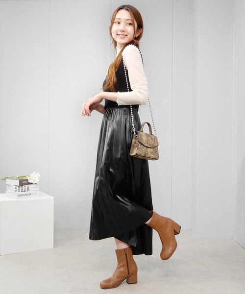 alala（アララ）の「オブリークトゥショートブーツ（ブーツ・レディース・アイボリー/ブラック/グレイッシュベージュ/キャメル・S/M/L/LL）」の17枚目の写真