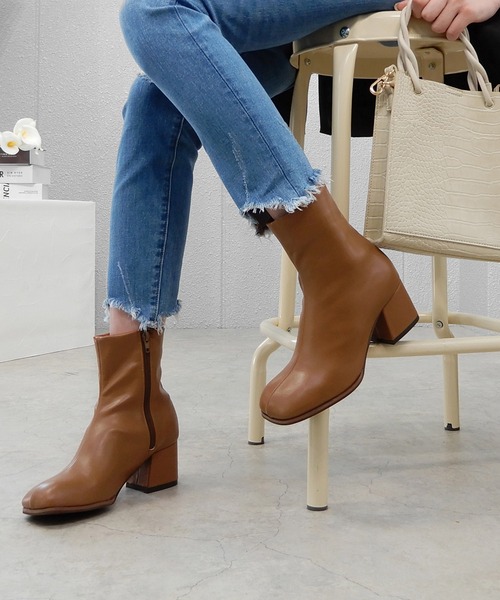 alala（アララ）の「オブリークトゥショートブーツ（ブーツ・レディース・アイボリー/ブラック/グレイッシュベージュ/キャメル・S/M/L/LL）」の22枚目の写真