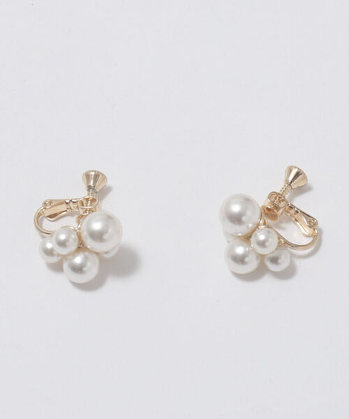 NOLLEY’S Sophi（ノーリーズソフィ）の「パールパールイヤリング（イヤリング・レディース・オフホワイト・FREE）」の2枚目の写真