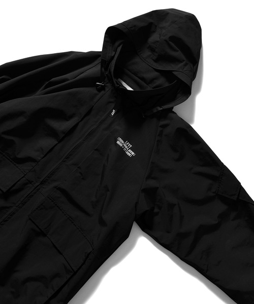 LFYT（エルエフワイティー）の「LFYT ラファイエット [Lafayette] - ミリタリー ツーレイヤー マウンテン パーカー [MILITARY 2 LAYER MOUNTAIN PARKA]（マウンテンパーカー・メンズ・ブラック/タイガーカモ・X-LARGE/LARGE）」の14枚目の写真