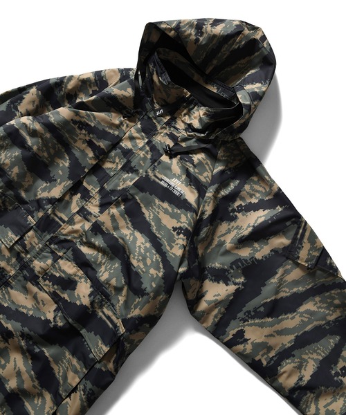 LFYT（エルエフワイティー）の「LFYT ラファイエット [Lafayette] - ミリタリー ツーレイヤー マウンテン パーカー [MILITARY 2 LAYER MOUNTAIN PARKA]（マウンテンパーカー・メンズ・ブラック/タイガーカモ・X-LARGE/LARGE）」の19枚目の写真