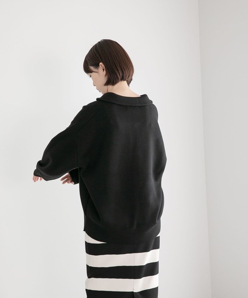 yuw(ユウ)の「スキッパーポロニットプルオーバー 294812(ニット/セーター・レディース・ブラック/ブルー/レッド・FREE)」の6枚目の写真