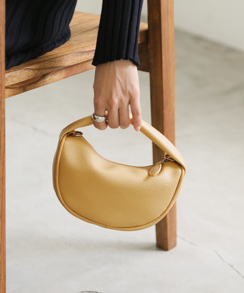 select MOCA（セレクトモカ）の「フェイクレザーワンハンドルミニ