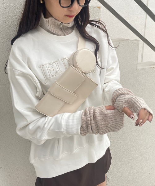 one after another NICE CLAUP（ワンアフターアナザーナイスクラップ）の「ゆるシルエットがポイント。ロゴ刺繍スウェット（スウェット・レディース・アイボリー/オートミール/スミクロ/サックスブルー・FREE）」の10枚目の写真