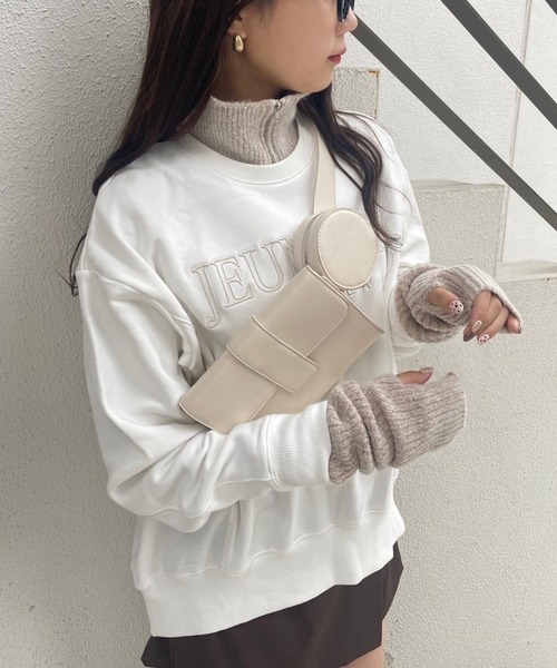 one after another NICE CLAUP（ワンアフターアナザーナイスクラップ）の「ゆるシルエットがポイント。ロゴ刺繍スウェット（スウェット・レディース・アイボリー/オートミール/スミクロ/サックスブルー・FREE）」の9枚目の写真