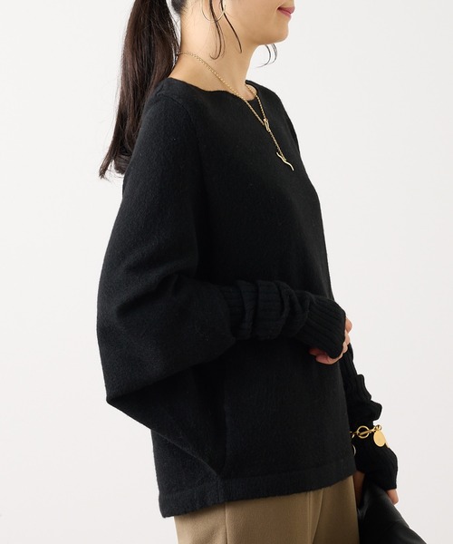 OUVRAGE CLASSE(ウヴラージュクラス)の「アームウォーマー付きポンチョニット(ニット/セーター・レディース・チャコールグレー/ブラック・FREE)」の13枚目の写真