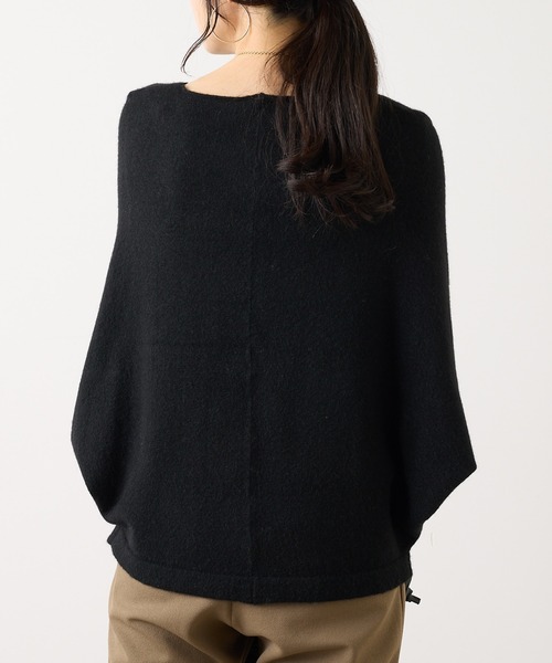 OUVRAGE CLASSE(ウヴラージュクラス)の「アームウォーマー付きポンチョニット(ニット/セーター・レディース・チャコールグレー/ブラック・FREE)」の6枚目の写真