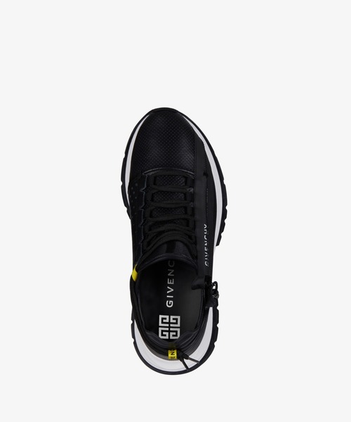 GIVENCHY（ジバンシイ）の「Spectre low runners sneakers in perforated leather with zip（スニーカー・メンズ・ブラック・40/41/42/43/39）」の3枚目の写真