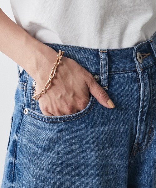 CHIC STYLE（シックスタイル）の「＜大きいサイズ＞綿100％ライトオンスデニムテーパードパンツ シックスタイル（デニムパンツ・レディース・ネイビー系/ブルー系・L/LL/3L/5L/4L）」の17枚目の写真