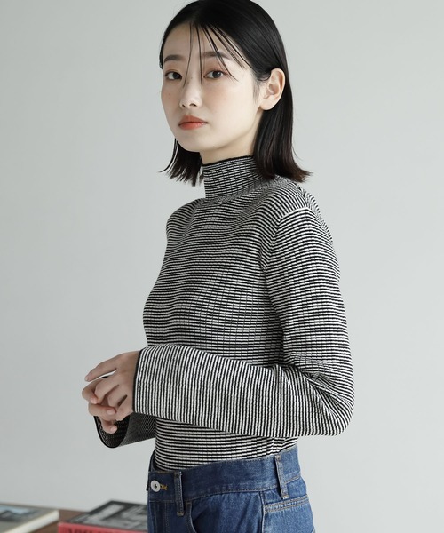 LAKOLE（ラコレ）の「12Gフレアスリーブモックネックニット2nd / 185834（ニット/セーター・レディース・ベージュ/パープル/オレンジ/ブラック/オフホワイト/アイボリー/その他6/その他9・SMALL/MEDIUM）」の4枚目の写真