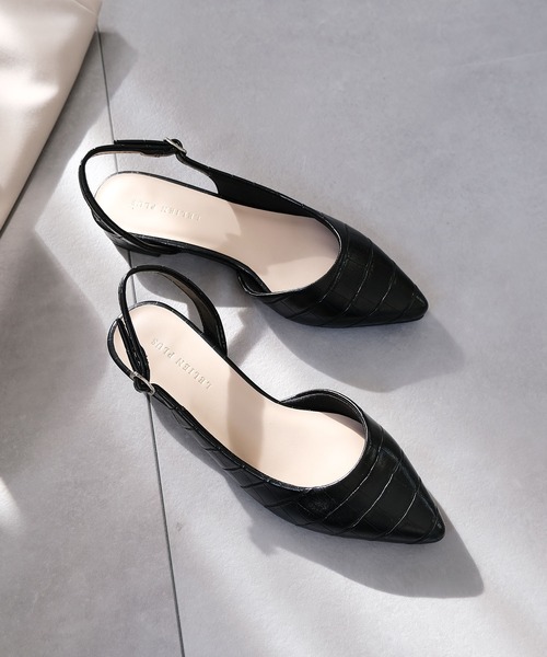 AmiAmi（アミアミ）の「ポインテッドトゥパンプス/バックストラップミュール（サンダル・レディース・シルバー/ブラック系その他/ベージュ系その他/シルバー系その他/アイボリー/グレイッシュベージュ/ブラック/ホワイト系その他/ピンクベージュ/ゴールド系その他・LL/S/M/L）」の19枚目の写真