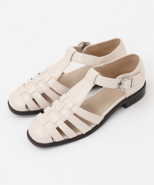 MELROSE claire（メルローズ クレール）の「【“きちんと感”もある大人のグルカサンダル】（サンダル・レディース・アイボリー/ブラック/キャメル・3/2/4）」の2枚目の写真