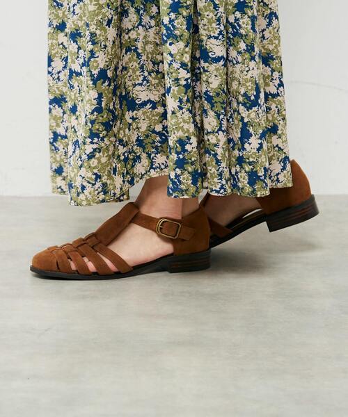 MELROSE claire（メルローズ クレール）の「【“きちんと感”もある大人のグルカサンダル】（サンダル・レディース・アイボリー/ブラック/キャメル・3/2/4）」の9枚目の写真