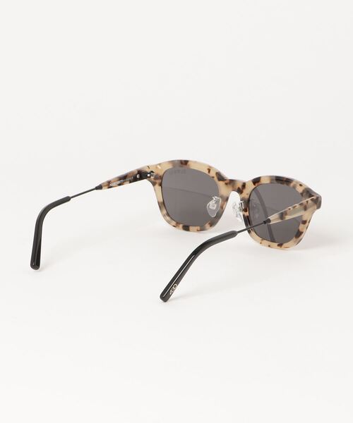 430（フォーサーティ）の「【430】"J3"（サングラス・メンズ・ブラウン系1/ブラウン系2/ブラウン系3/ブラック系1・FREE）」の6枚目の写真