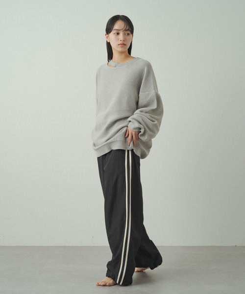 earthy（アーシー）の「デザインネックニット（ニット/セーター・レディース・グレー/オフホワイト/ブラック・FREE）」の13枚目の写真