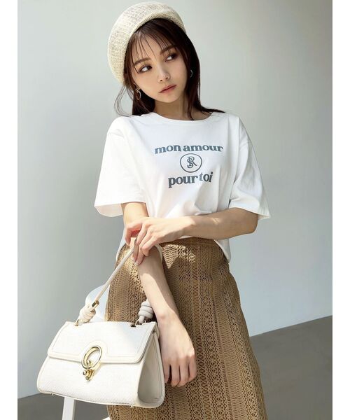 RESEXXY(リゼクシー)の「エンブレムロゴTシャツ(Tシャツ/カットソー・レディース・ベージュ/ブラック/ホワイト・FREE)」の5枚目の写真