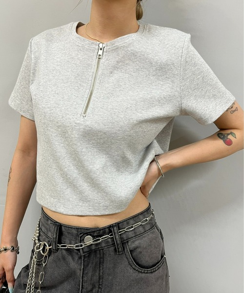 WHO'S WHO gallery(フーズフーギャラリー)の「ハーフジップショートTEE(Tシャツ/カットソー・レディース・ホワイト/ライトグレー/ブラック/チャコールグレー・FREE)」の6枚目の写真