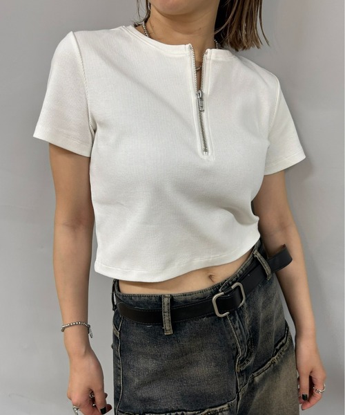 WHO'S WHO gallery(フーズフーギャラリー)の「ハーフジップショートTEE(Tシャツ/カットソー・レディース・ホワイト/ライトグレー/ブラック/チャコールグレー・FREE)」の7枚目の写真