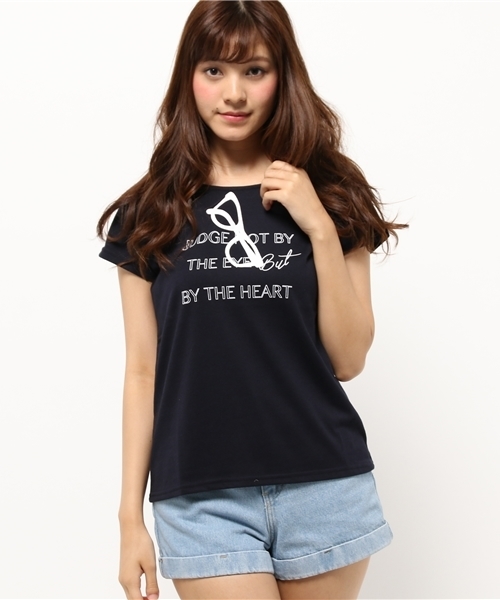 Every very nice claup（エブリィベリーナイスクラップ）の「【Every very nice claup】メガネＴＥ（Tシャツ/カットソー・レディース・オフホワイト/トップグレー/スミクロ・FREE）」の2枚目の写真