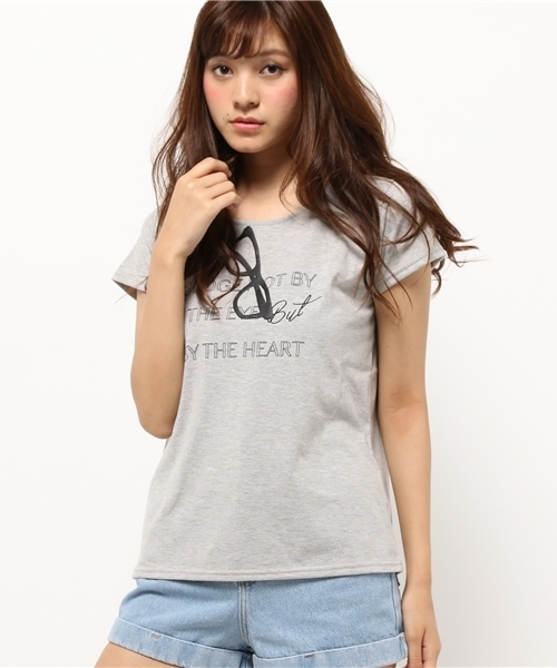 Every very nice claup（エブリィベリーナイスクラップ）の「【Every very nice claup】メガネＴＥ（Tシャツ/カットソー・レディース・オフホワイト/トップグレー/スミクロ・FREE）」の3枚目の写真